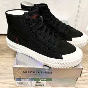 Skechers Street Trax Hi Top High Tread Sneakers - Vegan - Black - 7.5 - NEW